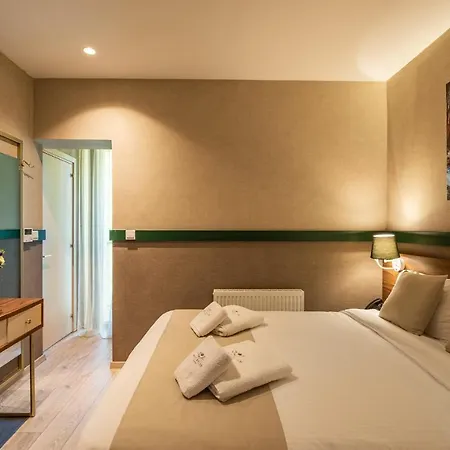 Petit Palais Boutique Hotel 2*