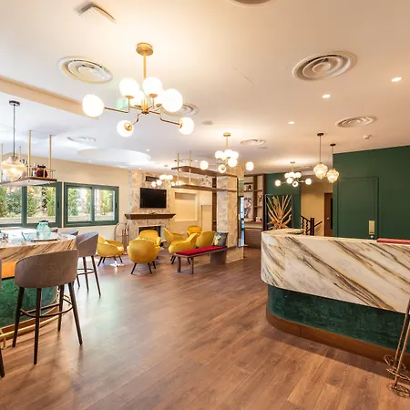 Petit Palais Boutique Plátres