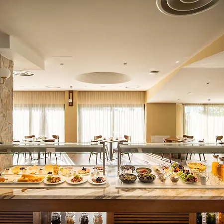 Otel Petit Palais Boutique 2*