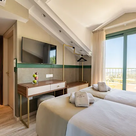 Petit Palais Boutique Hotel