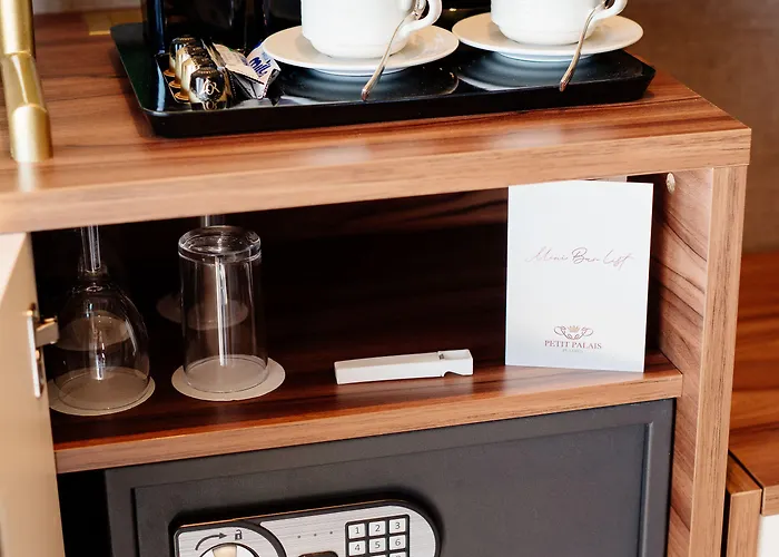 Petit Palais Boutique 호텔