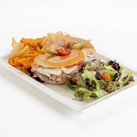 Petit Palais Boutique Hotel 2*