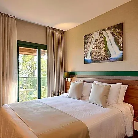 Petit Palais Boutique Hotel 2*