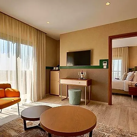 Petit Palais Boutique Hotel