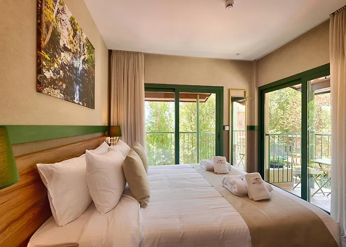 Petit Palais Boutique Hotel 2*