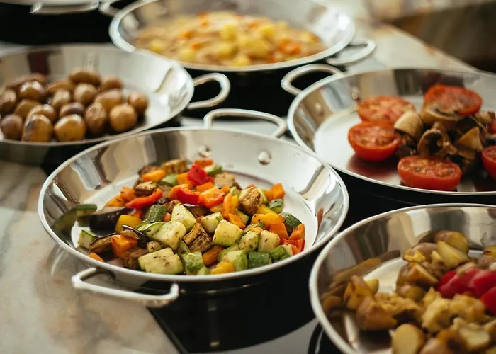 Petit Palais Boutique Hotel 2*