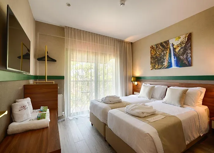 Petit Palais Boutique Hotel