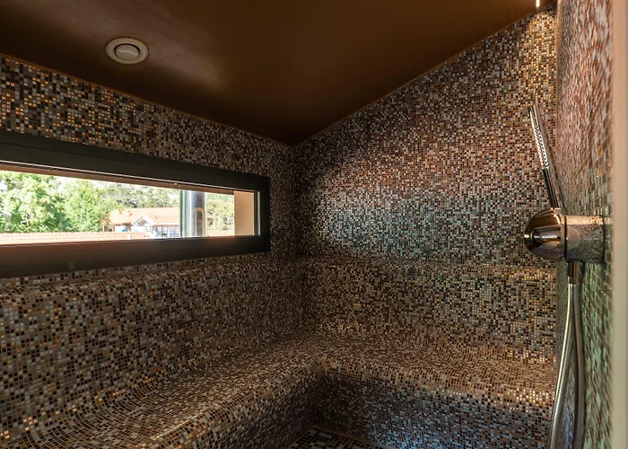 Petit Palais Boutique Hotel