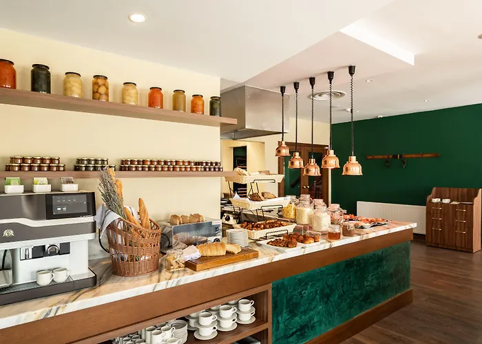 Petit Palais Boutique Hotel 2*