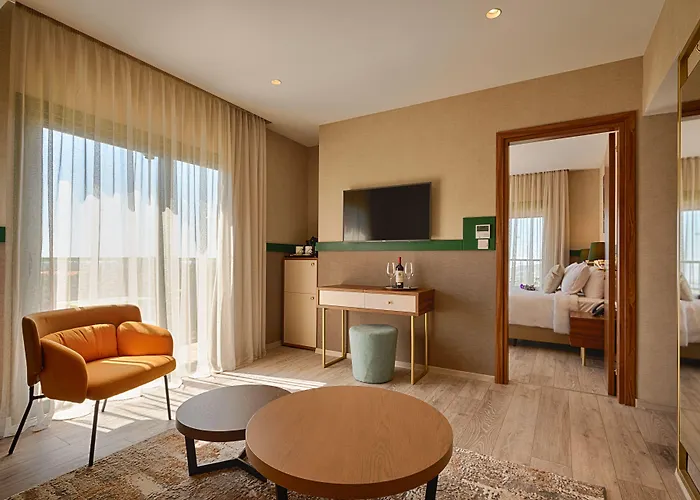 Petit Palais Boutique パノ・プラトレス